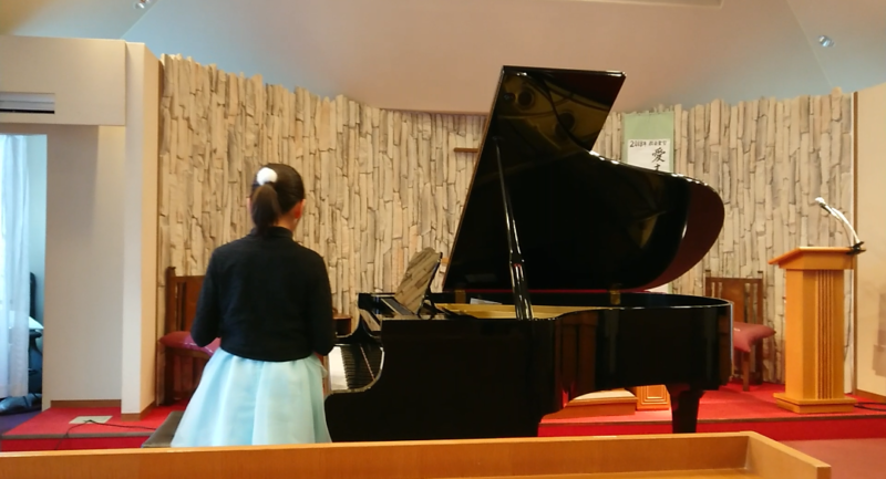 小学4年生の次女は、ろくに練習しないまま最後のピアノ発表会を終えました。